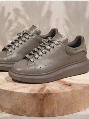 Retail $590+ Alexander McQueen Taupe/Brown Leather  Designer Men’s Sneakers